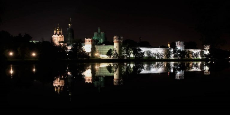 El Lago de los Cisnes en Moscu