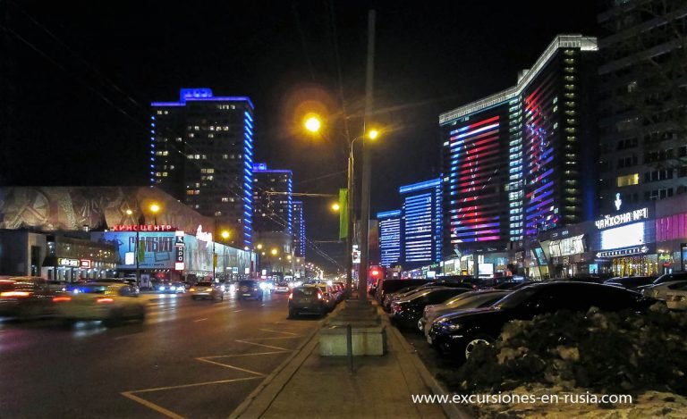 La Avenida Nueva Arbat en Moscu